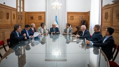 REUNIÓN EN LA CASA ROSADA: EL GOBIERNO BUSCA APOYO DE LA OPOSICIÓN PARA SUS PROYECTOS LEGISLATIVOS