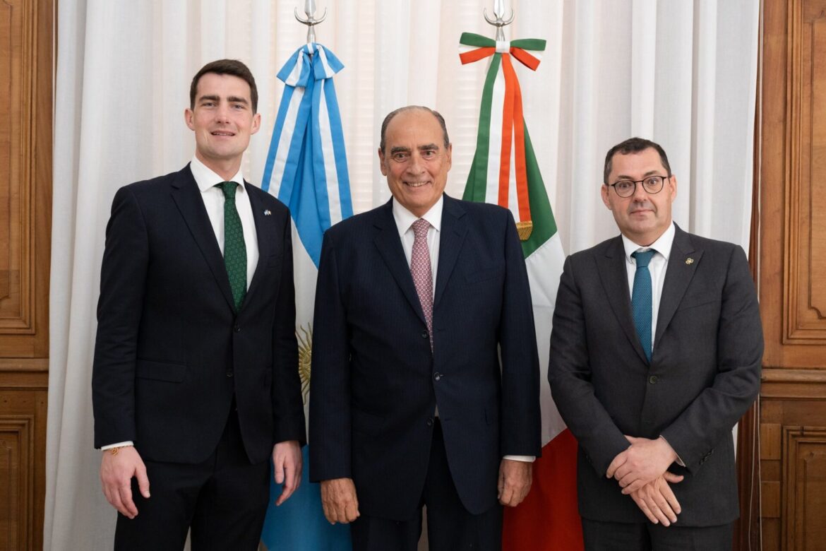 ARGENTINA FORTALECE LAZOS DE COOPERACIÓN INTERNACIONAL CON IRLANDA