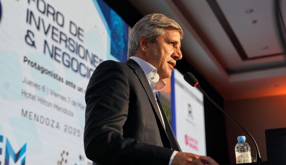 EL MINISTRO DE ECONOMÍA, LUIS CAPUTO, DESTACA OPORTUNIDADES DE INVERSIÓN EN MENDOZA