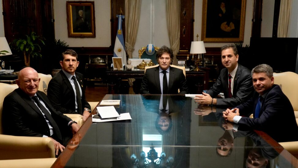 MILEI RECIBE A LAS NUEVAS AUTORIDADES DE LA DAIA