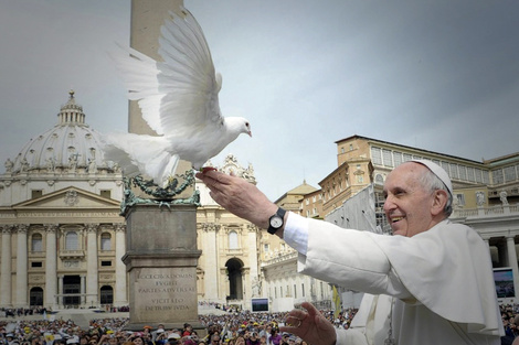 FALLECE EL PAPA FRANCISCO A LOS 88 AÑOS