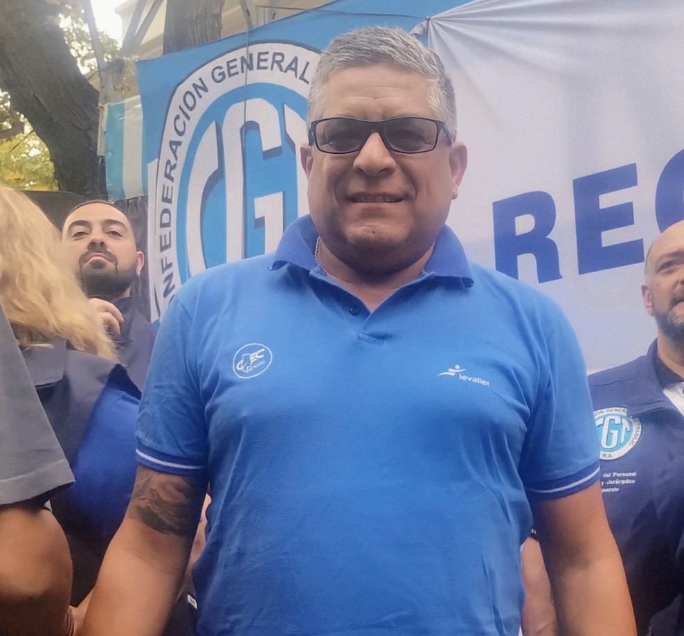 EL SECRETARIO GENERAL DEL CENTRO DE EMPLEADOS DE COMERCIO EXIGE MEJORAS SALARIALES