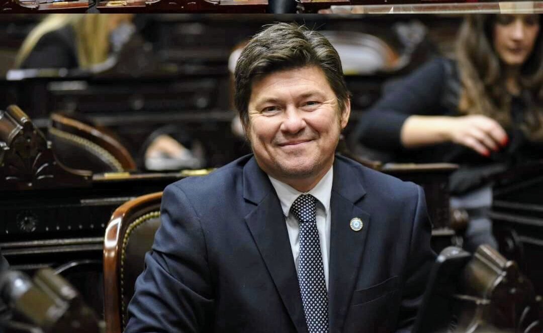 LISANDRO ALMIRÓN DESTACA EL LEGADO DEL PAPA FRANCISCO Y LLAMA A LA UNIDAD NACIONAL