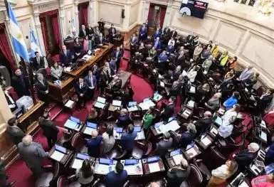 EL SENADO APROBÓ LA LEY DE MOVILIDAD JUBILATORIA Y MILEI ESTALLÓ CONTRA VILLARRUEL