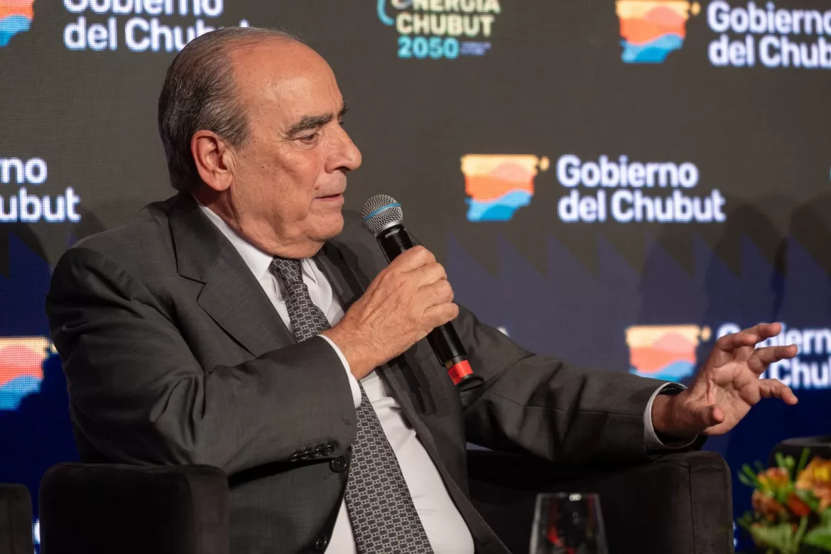 CRUCE ENTRE FRANCOS Y CFK