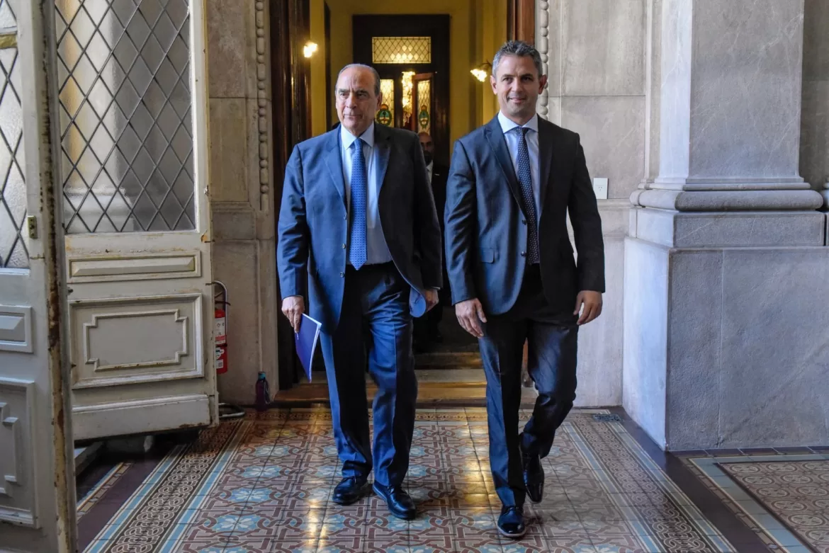 DIPUTADOS: FRANCOS INGRESÓ AL RECINTO JUNTO A MARTÍN MENEM