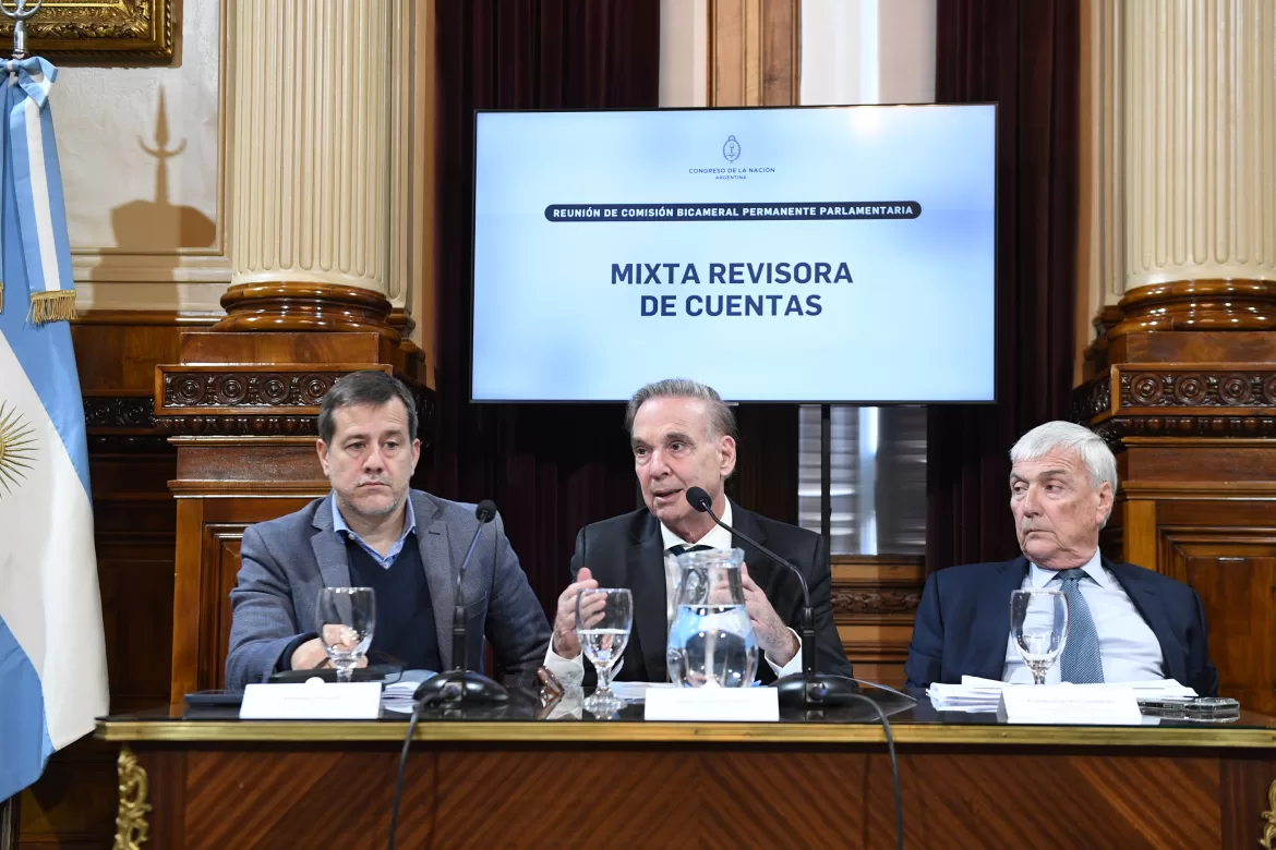 LA BICAMERAL REVISORA DE CUENTAS EXIGE MÁS INFORMES SOBRE PRÉSTAMOS INTERNACIONALES Y AMPLÍA AUDITORÍAS