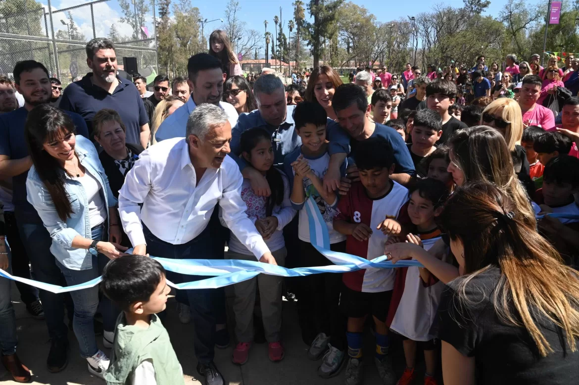 CORNEJO INAUGURÓ EL NUEVO PARQUE DE LOS NIÑOS EN GODOY CRUZ