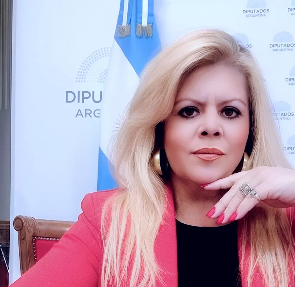 CAROLINA MUÑOZ: LA LIBERTAD DE EXPRESIÓN NO SE NEGOCIA