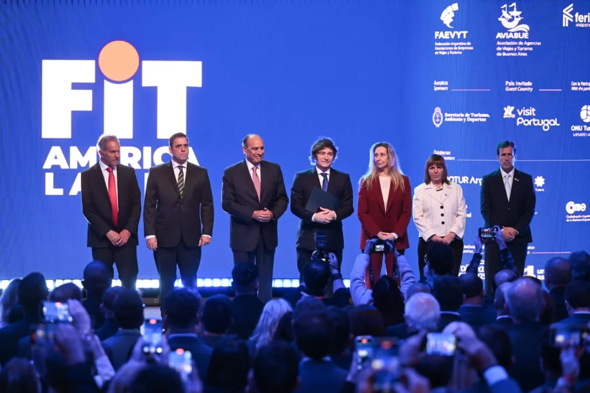 MILEI INAUGURÓ LA FERIA INTERNACIONAL DE TURISMO 2025 EN LA RURAL