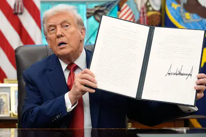 TRUMP FIRMÓ EL DECRETO QUE HABILITA LA VENTA DE TIKTOK EN ESTADOS UNIDOS