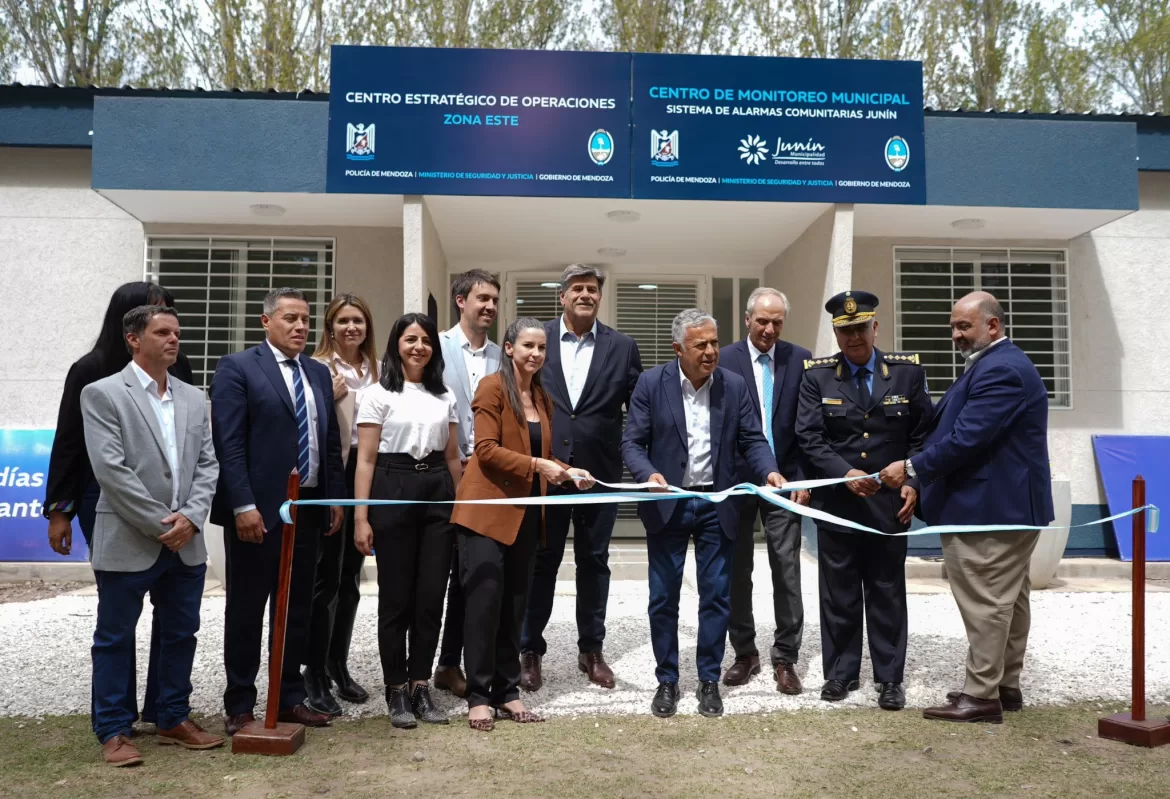 CORNEJO INAUGURÓ EL NUEVO CENTRO ESTRATÉGICO DE OPERACIONES DEL ESTE EN JUNÍN