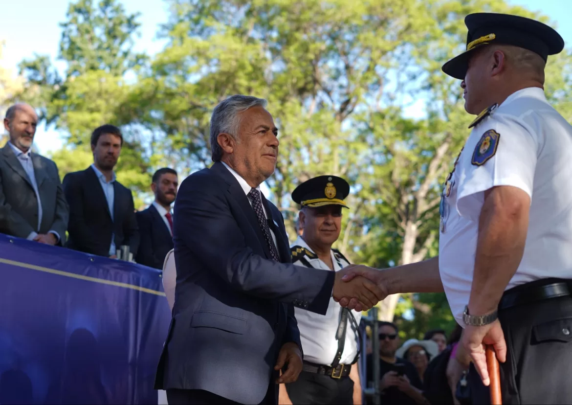 CORNEJO DESTACÓ EL COMPROMISO DE LA POLICÍA DE MENDOZA EN SU 215° ANIVERSARIO