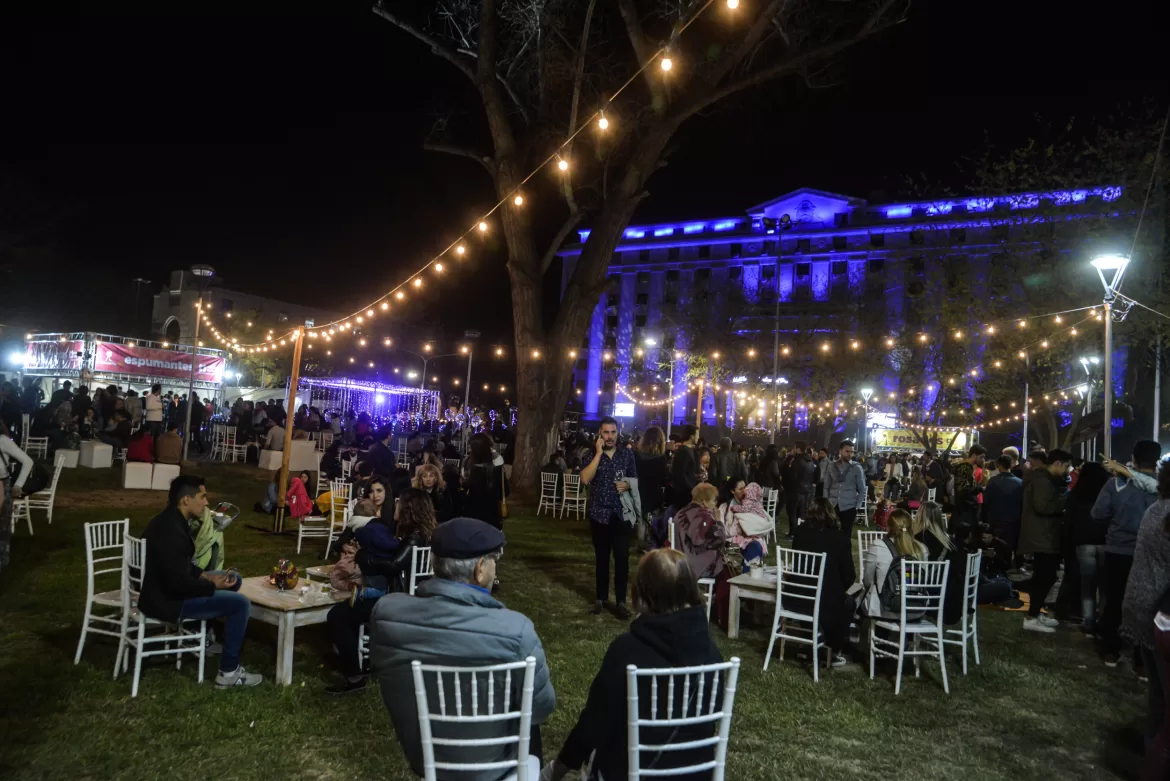 LA PEATONAL DEL VINO 2025 VUELVE A LA CIUDAD DE MENDOZA CON UNA EDICIÓN HISTÓRICA