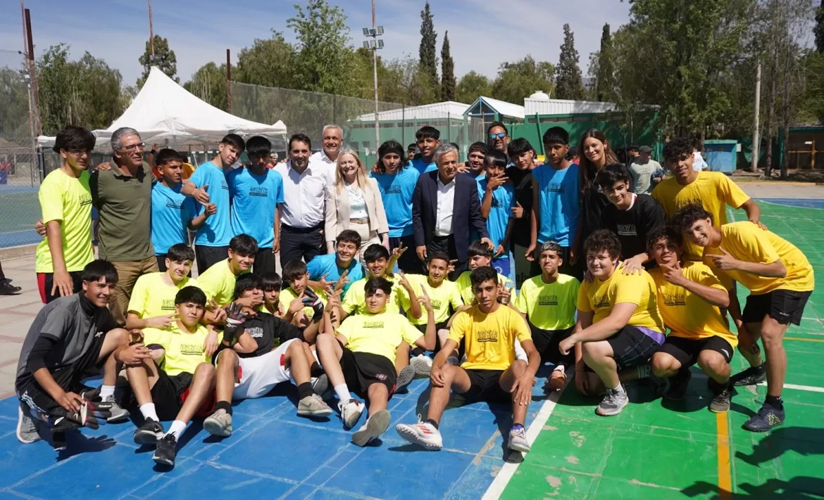 CORNEJO CELEBRÓ LAS FINALES DEL PROGRAMA PROVINCIAL DE DEPORTE ESCOLAR EN MENDOZA