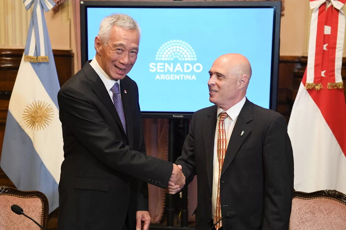 ARGENTINA Y SINGAPUR REFORZARON SUS LAZOS DIPLOMÁTICOS Y COMERCIALES EN EL SENADO NACIONAL