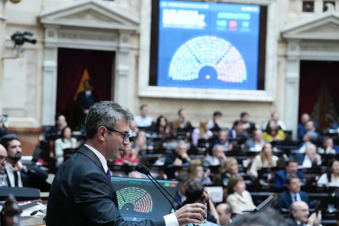 DIPUTADOS APROBÓ LA MODIFICACIÓN AL RÉGIMEN DE LOS DNU