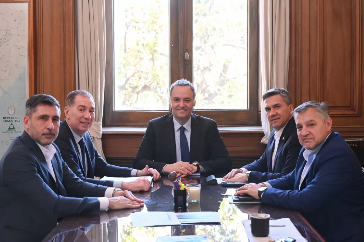 EL GOBIERNO INTENSIFICA LAS GESTIONES POLÍTICAS Y SANTILLI SE CONSOLIDA COMO EL PUENTE CON LAS PROVINCIAS