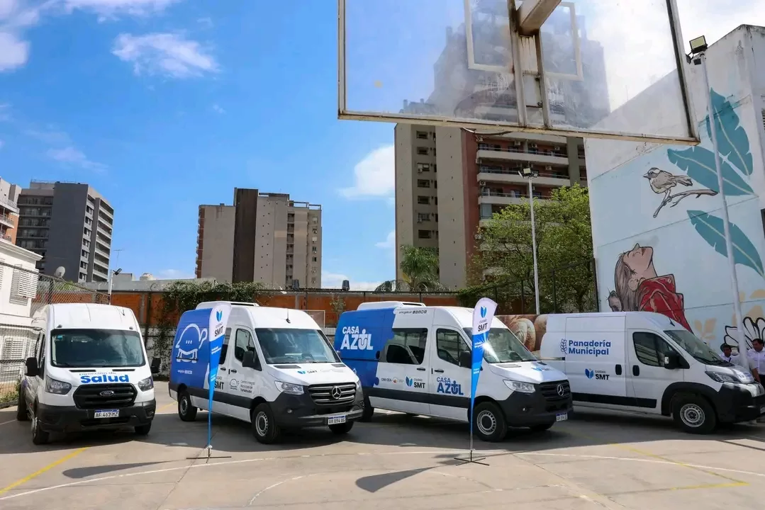 ROSSANA CHAHLA ENTREGÓ NUEVAS UNIDADES MÓVILES PARA FORTALECER SERVICIOS MUNICIPALES DE SALUD Y DESARROLLO SOCIAL