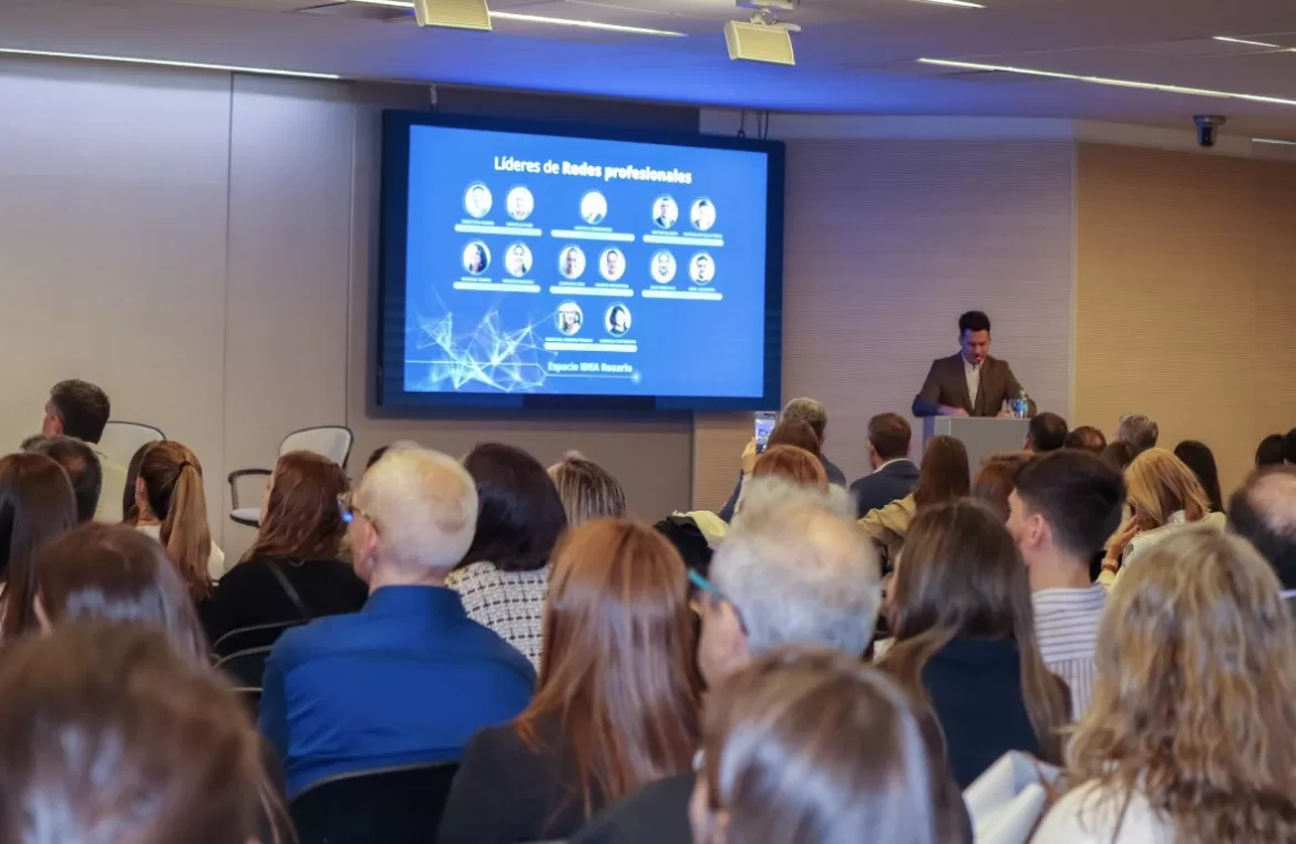 EN ROSARIO, ESPACIO IDEA REUNIÓ A EXPERTOS PARA DEBATIR SOBRE EL IMPACTO DE LA INTELIGENCIA ARTIFICIAL EN EL TRABAJO