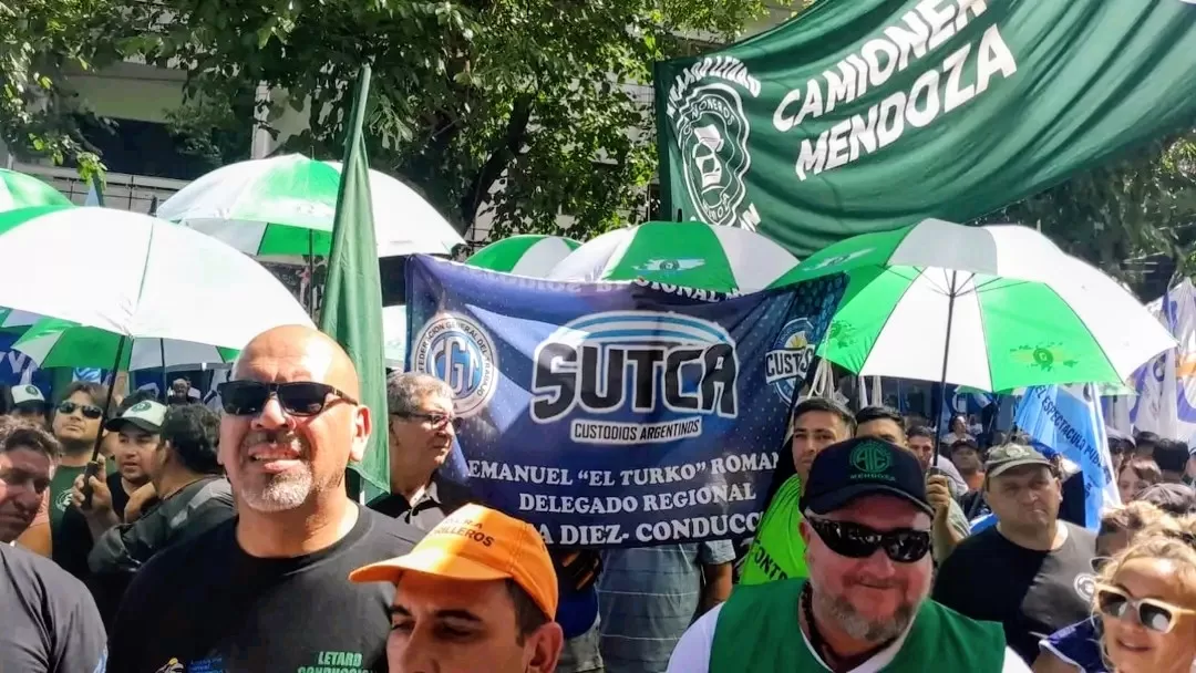 MENDOZA: MARCHA DE LA CGT CONTRA LA REFORMA LABORAL IMPULSADA POR EL GOBIERNO NACIONAL
