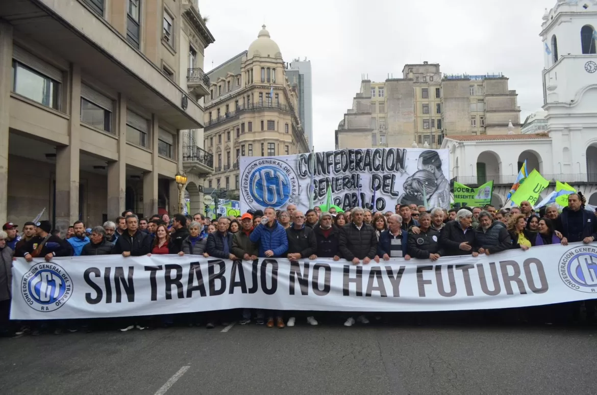 LA CGT CONVOCA A UN PARO GENERAL CONTRA LA REFORMA LABORAL DEL GOBIERNO