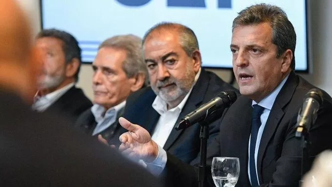 LA CGT BUSCA FRENAR LA REFORMA LABORAL Y SUMA A SERGIO MASSA COMO ARTICULADOR POLÍTICO