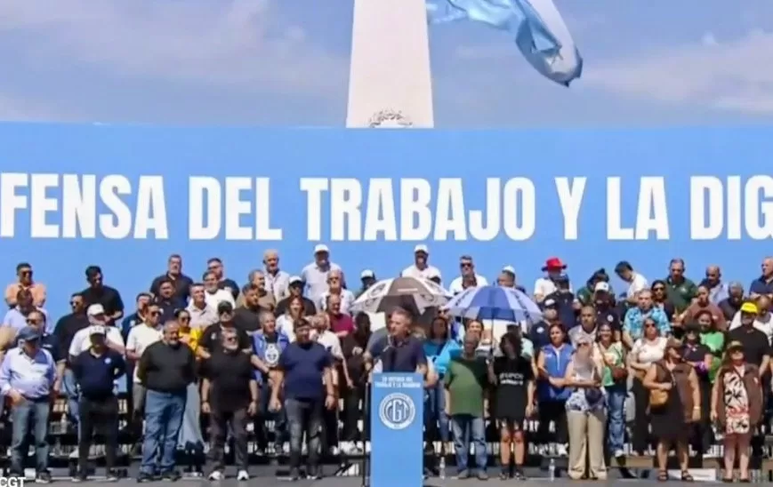 PLAZA DE MAYO, EPICENTRO DEL RECHAZO SINDICAL A LA REFORMA LABORAL