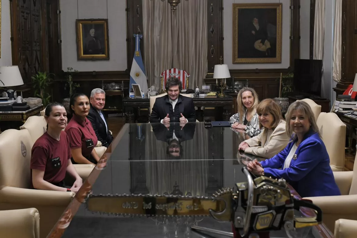 MILEI RESPALDÓ A LA POLICÍA NOELIA SEGURA TRAS EL EPISODIO VIRAL