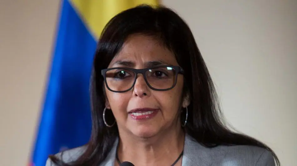VENEZUELA EN ESTADO DE CONMOCIÓN: DELCY RODRÍGUEZ ASUME EL PODER EJECUTIVO COMO PRESIDENTA INTERINA