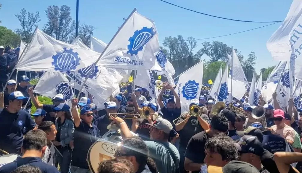 CONFLICTO SIN TREGUA EN ACINDAR POR DESPIDOS Y PRECARIZACIÓN LABORAL