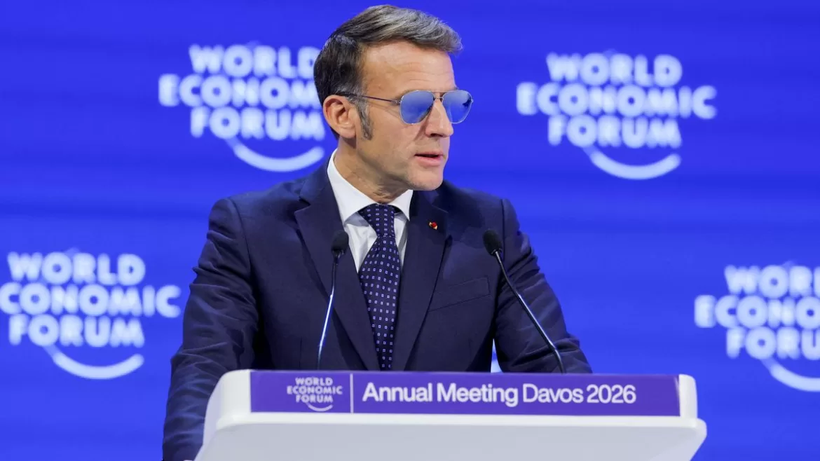 MACRON EN DAVOS: ENTRE LOS LENTES OSCUROS Y UNA ADVERTENCIA AL MUNDO SIN REGLAS