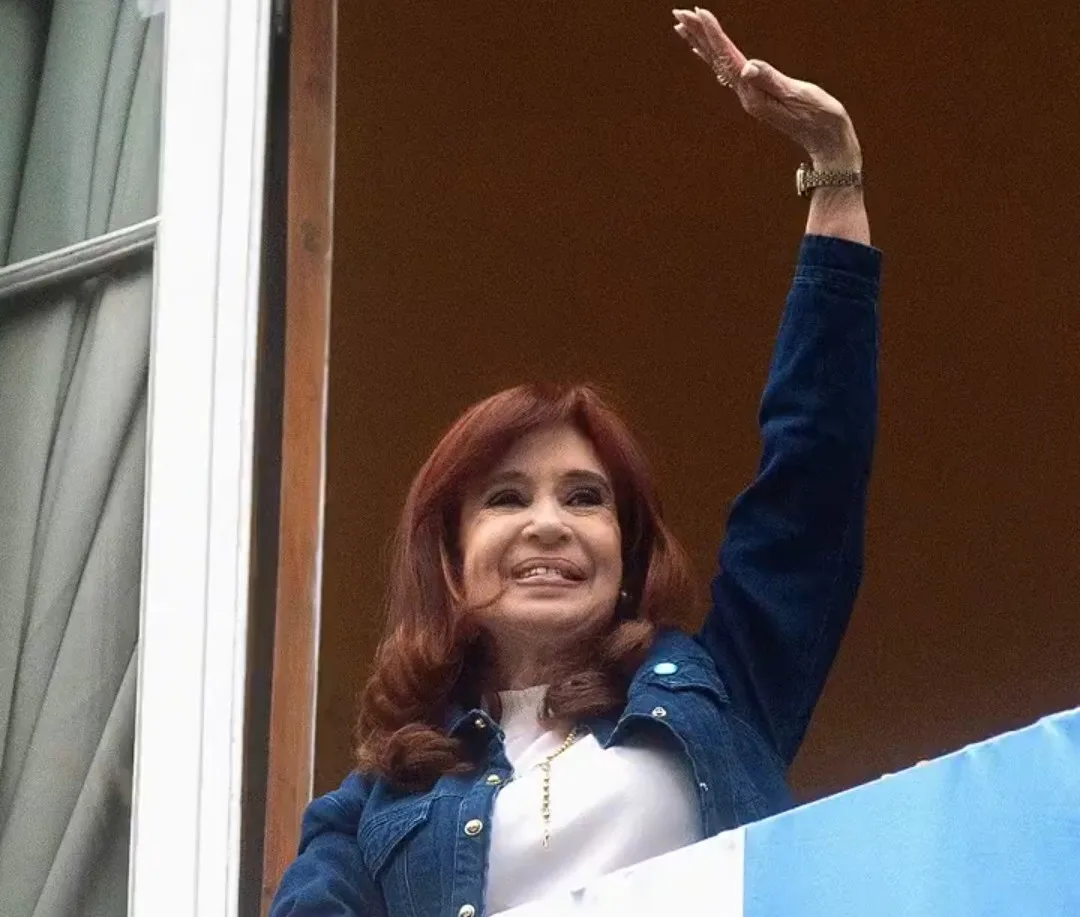 LA JUSTICIA RESTITUYÓ A CRISTINA KIRCHNER LA PENSIÓN DE NÉSTOR, PERO MANTIENE LA BAJA DE SU JUBILACIÓN PRESIDENCIAL