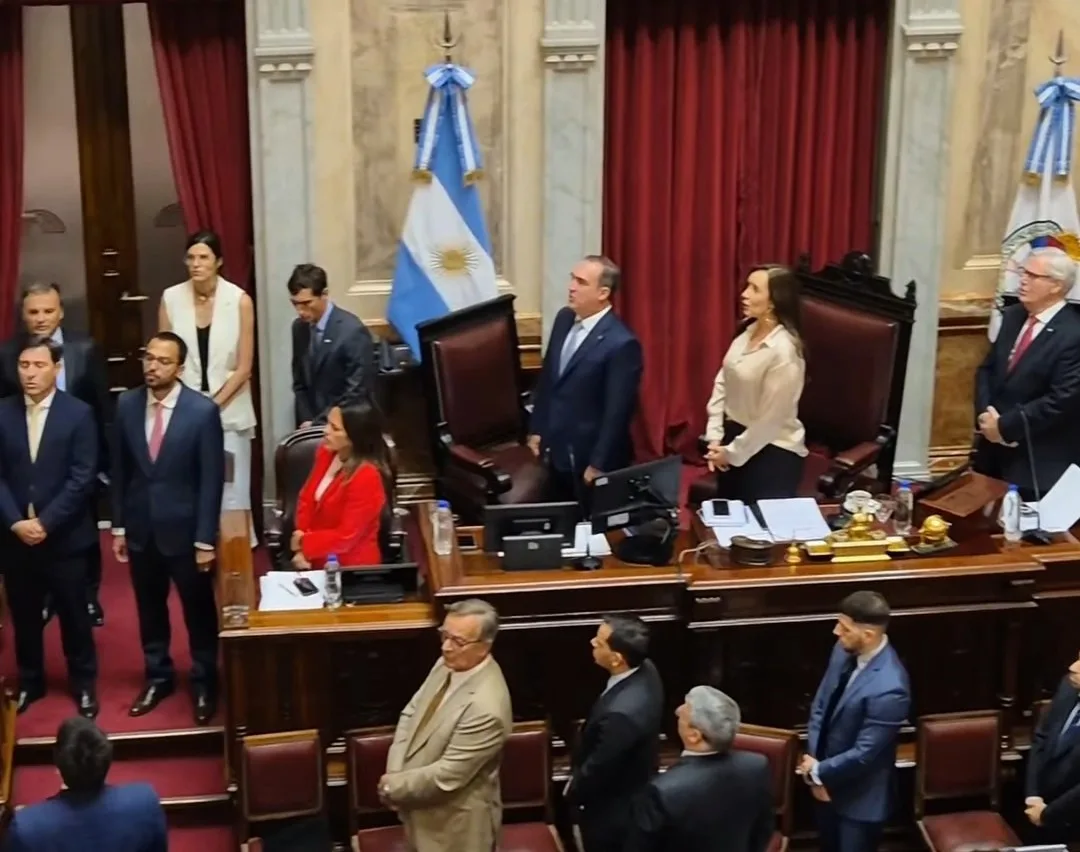 REFORMA LABORAL 2026: EL SENADO DEBATE HASTA LA MADRUGADA EN MEDIO DE TENSIÓN POLÍTICA Y PROTESTAS