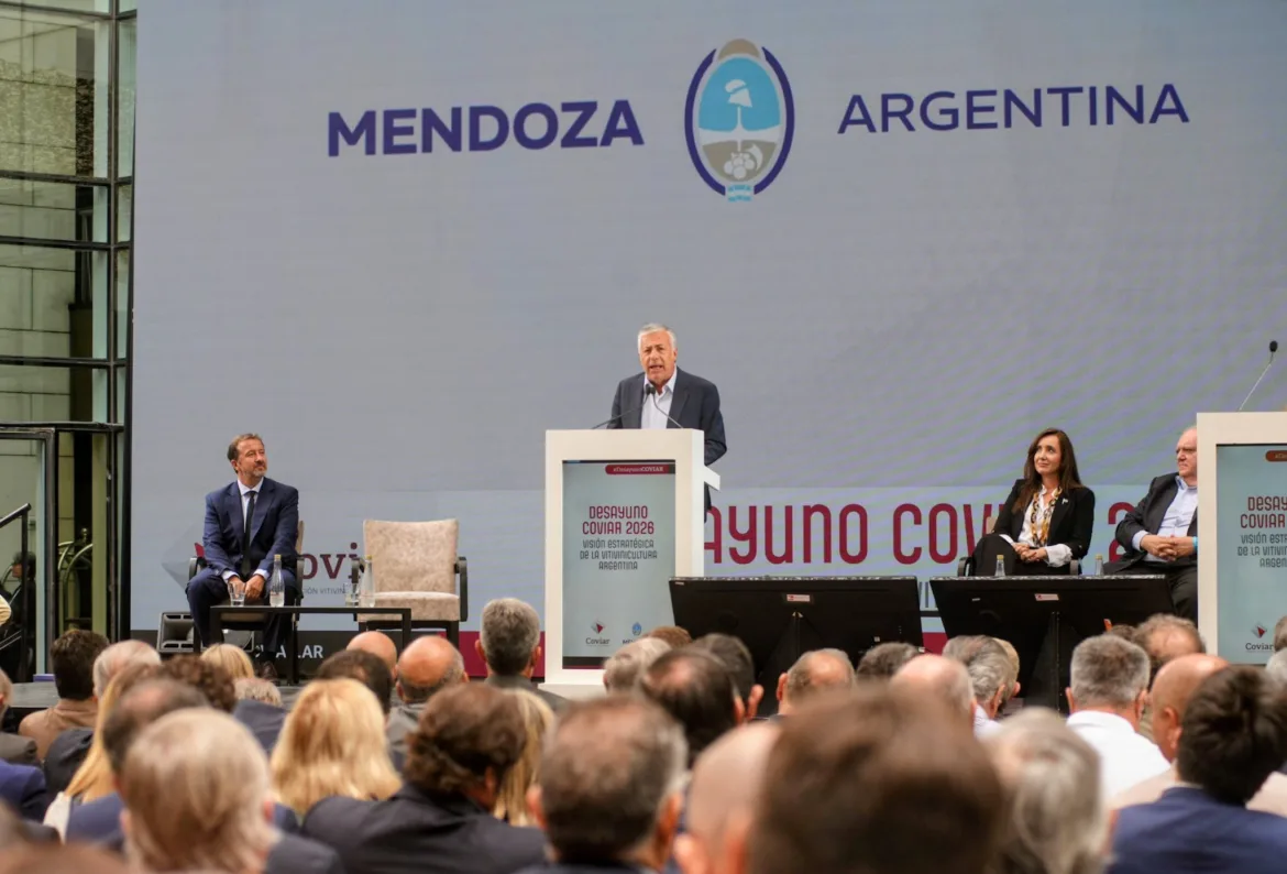 DESAYUNO DE COVIAR: CORNEJO PUSO EN EL CENTRO AL PRODUCTOR Y RECLAMÓ MÁS COMPETITIVIDAD PARA LA VITIVINICULTURA