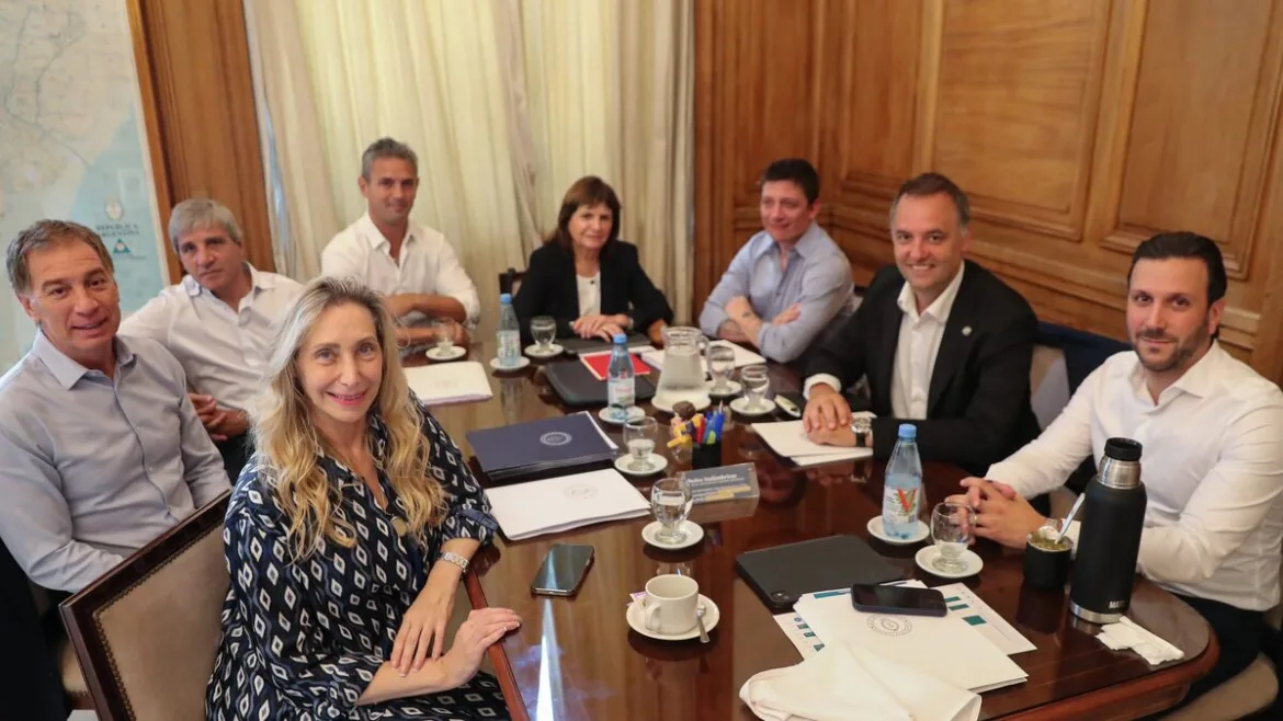 REUNIÓN CLAVE EN CASA ROSADA: MILEI BUSCA ORDEN Y COHESIÓN