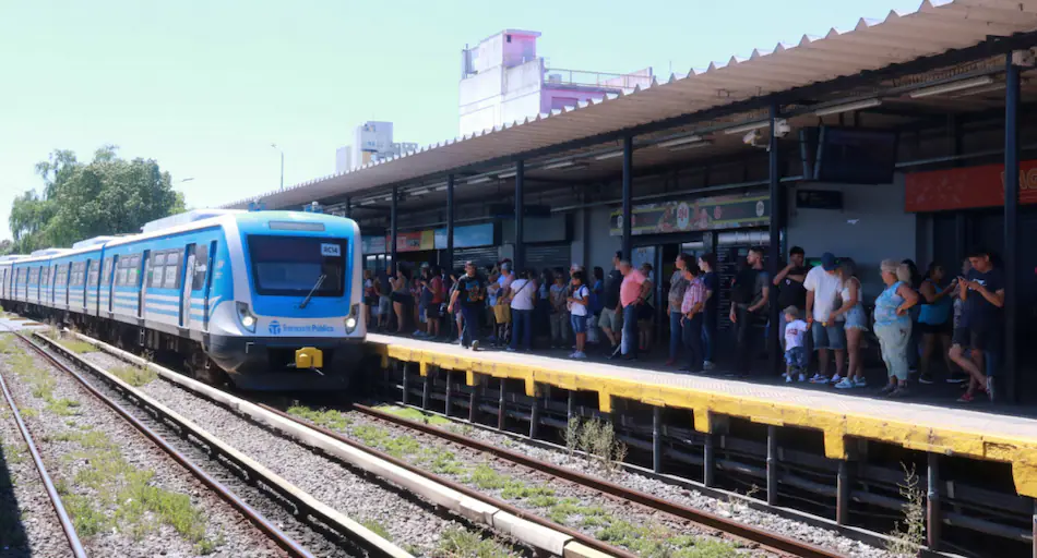 FIN DE SEMANA CON SERVICIO REDUCIDO EN EL TREN SARMIENTO