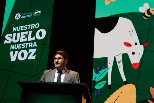EL CAMPO RECLAMÓ MENOS IMPUESTOS Y REGLAS CLARAS EN EL CONGRESO AAPRESID