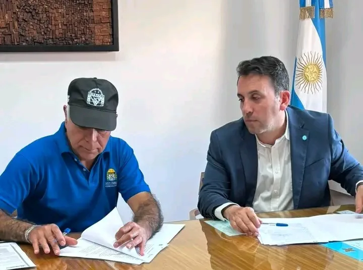 UATRE MENDOZA Y LA DGE ACUERDAN HERRAMIENTAS PARA QUE TRABAJADORES RURALES TERMINEN SUS ESTUDIOS